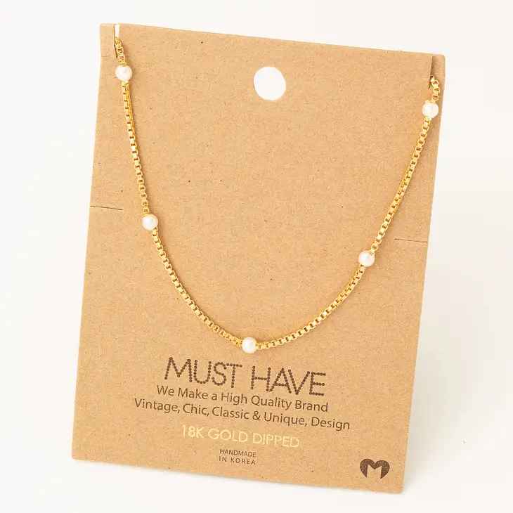 Box Chain Pearl Station Necklace